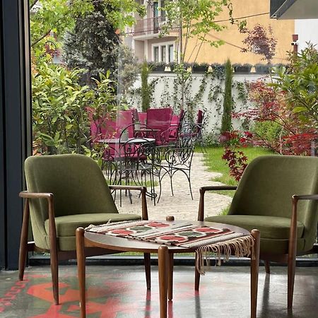 Etnomania Boutique Hotel Приштина Екстер'єр фото