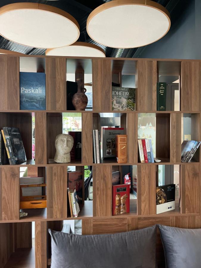 Etnomania Boutique Hotel Приштина Екстер'єр фото