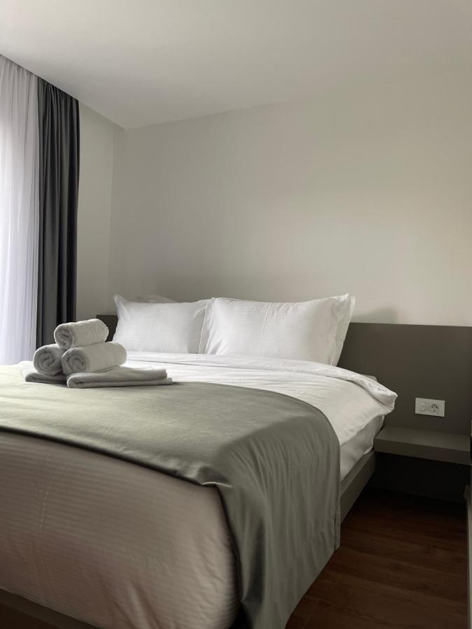 Etnomania Boutique Hotel Приштина Екстер'єр фото