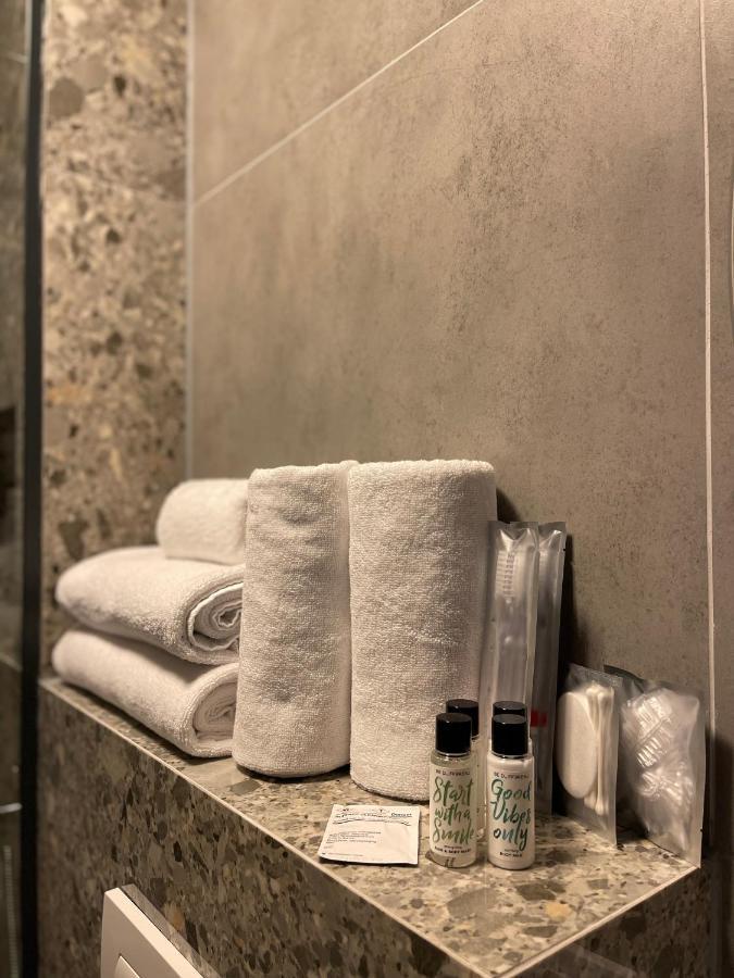 Etnomania Boutique Hotel Приштина Екстер'єр фото